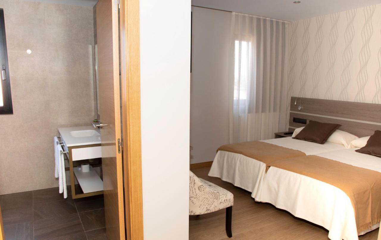 Hotel Mercedes Camargo Екстериор снимка