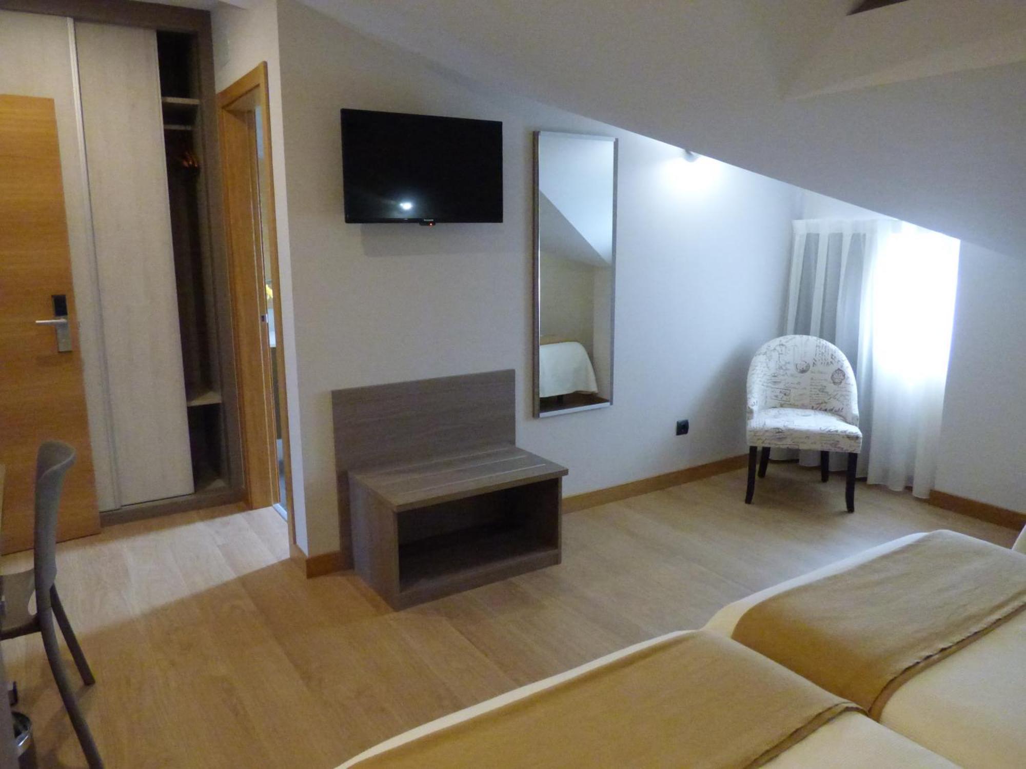 Hotel Mercedes Camargo Екстериор снимка